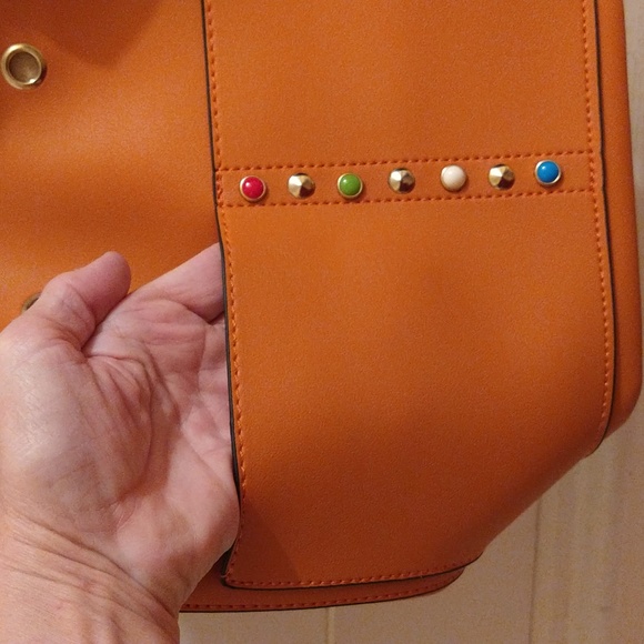 Orange studded shoulder bag with choice of two shoulder straps - Picture 4 of 10
